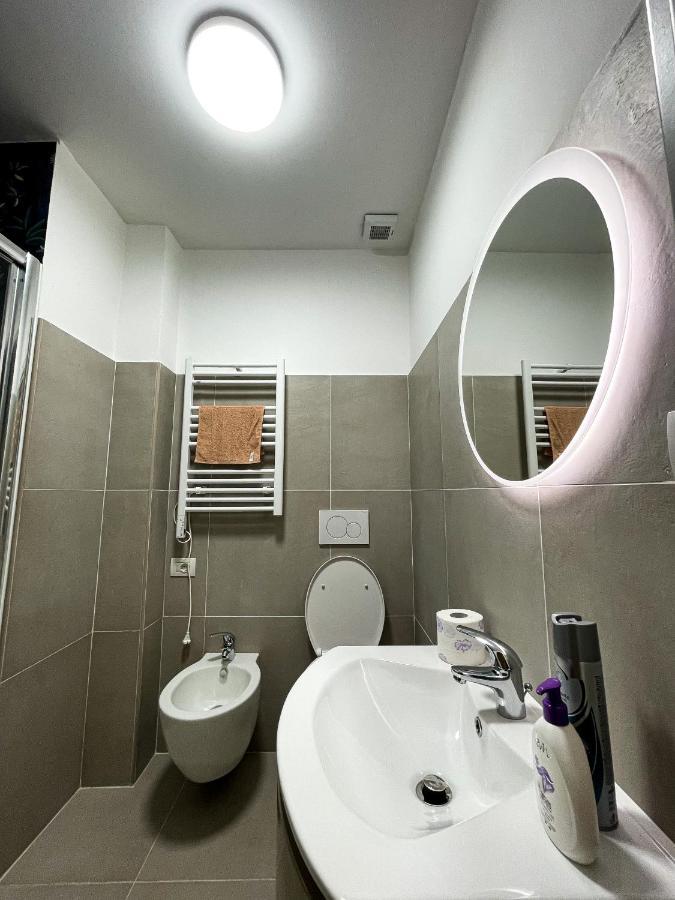 II - Accogliente Camera A Pochi Minuti Dal Centro Milan Extérieur photo